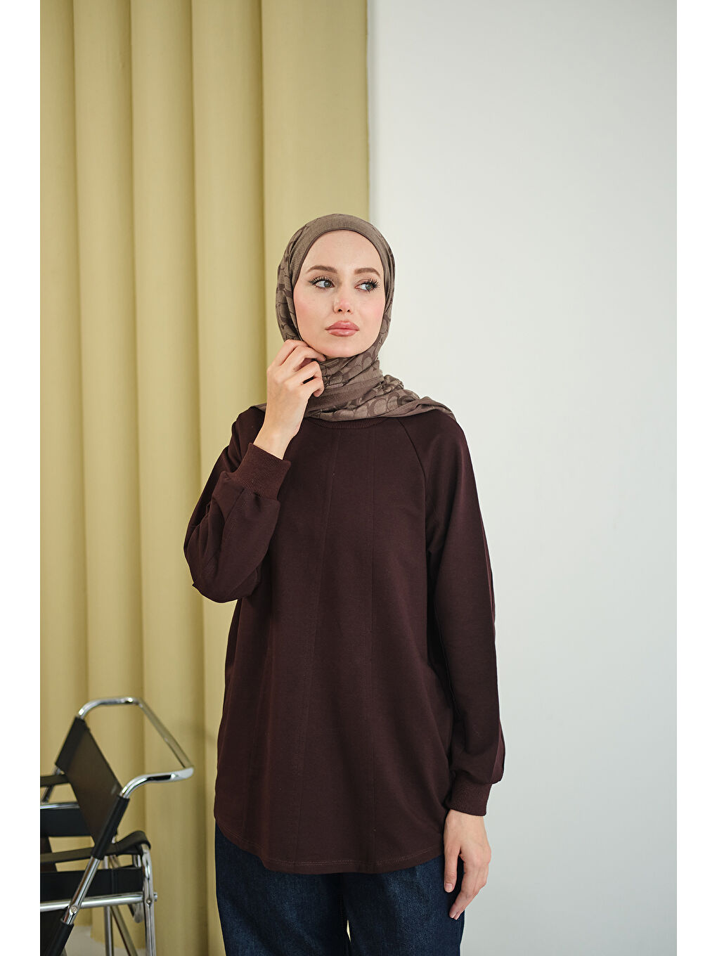 Kadın Dikiş Detaylı Bisiklet Yaka Sweat Kahverengi-2