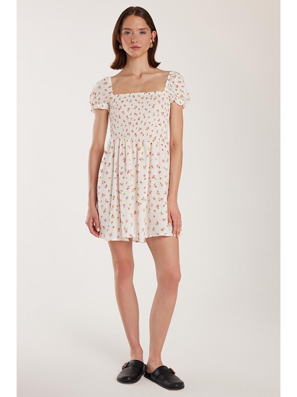 Ekru Kadın Standart Fit Normal Kesim Viskon Kare Yaka Midi Elbise