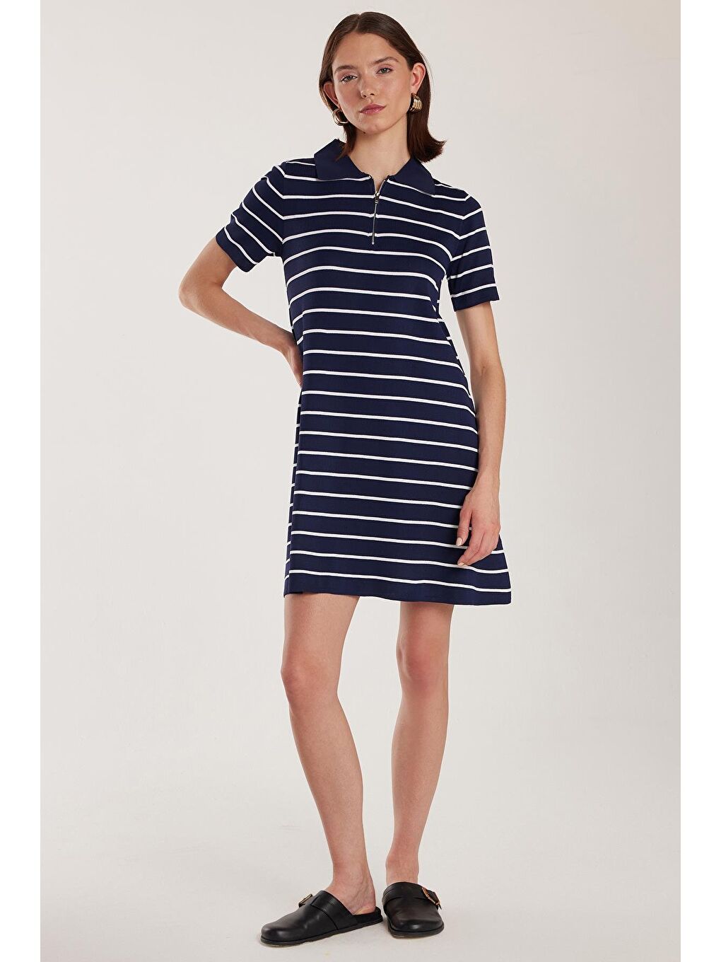 Kadın Standart Fit Kısa Kollu Fermuarlı Gömlek Yaka Çizgili Lacivert Elbise-3