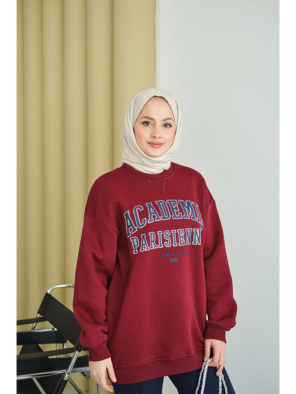 Kadın Yazı Baskılı Nakış İşlemeli Oversize Sweat Bordo-1
