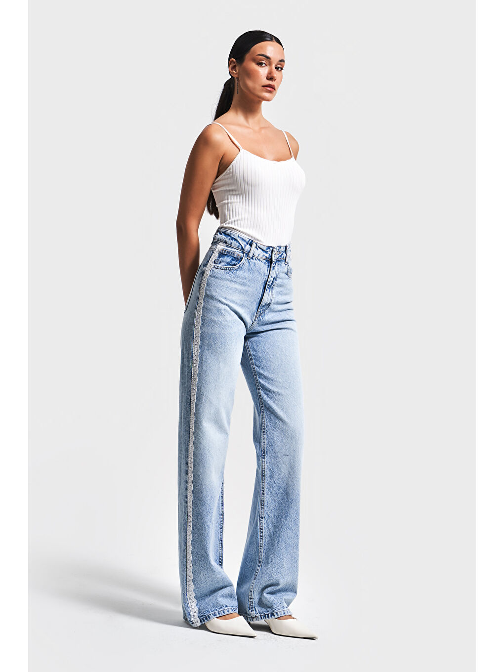 Mavi Kadın Ice Renk Doris D1-4S5-3 Straight Fit Yüksek Bel Dantel Şeritli Tasarım %100 Pamuk Denim Jean