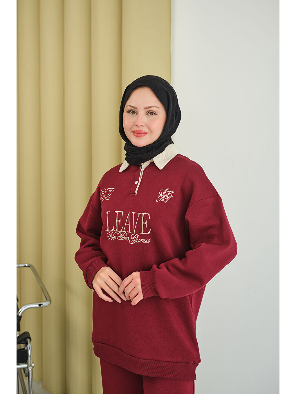 Kadın Gömlek Yaka Yazı Baskılı Sweat Bordo-1
