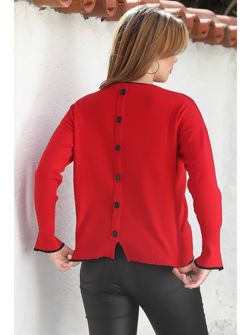 Kırmızı Yuvarlak Yaka Uzun Kol Arkası Düğmeli Casual Triko Kazak 65 65-1