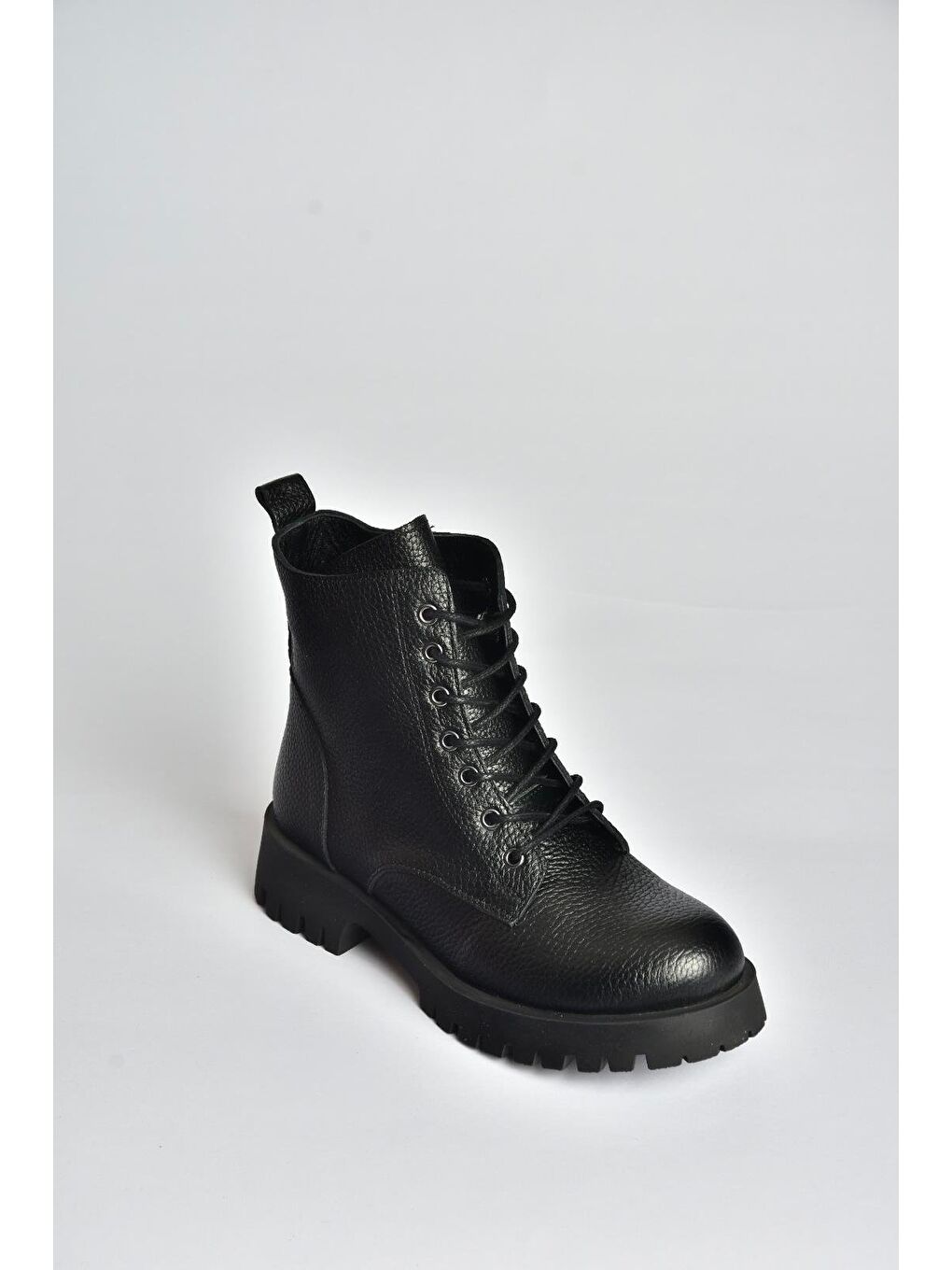 Siyah Kadın Bot V555700703-4