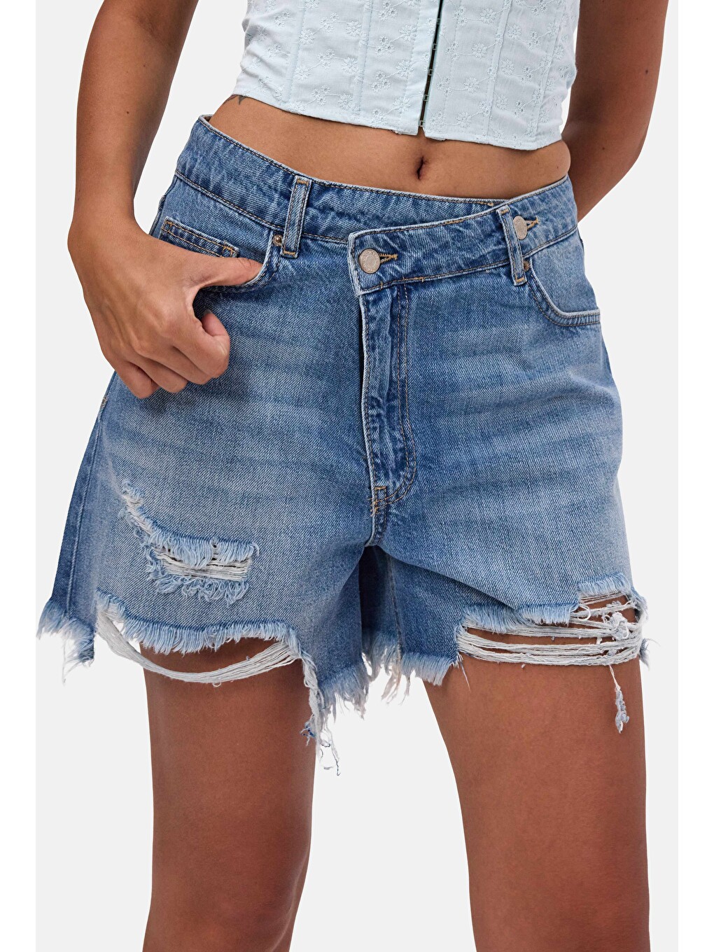 Kadın Mavi 10s6-4 Relax Fit Kemer Detaylı Denim Şort-2