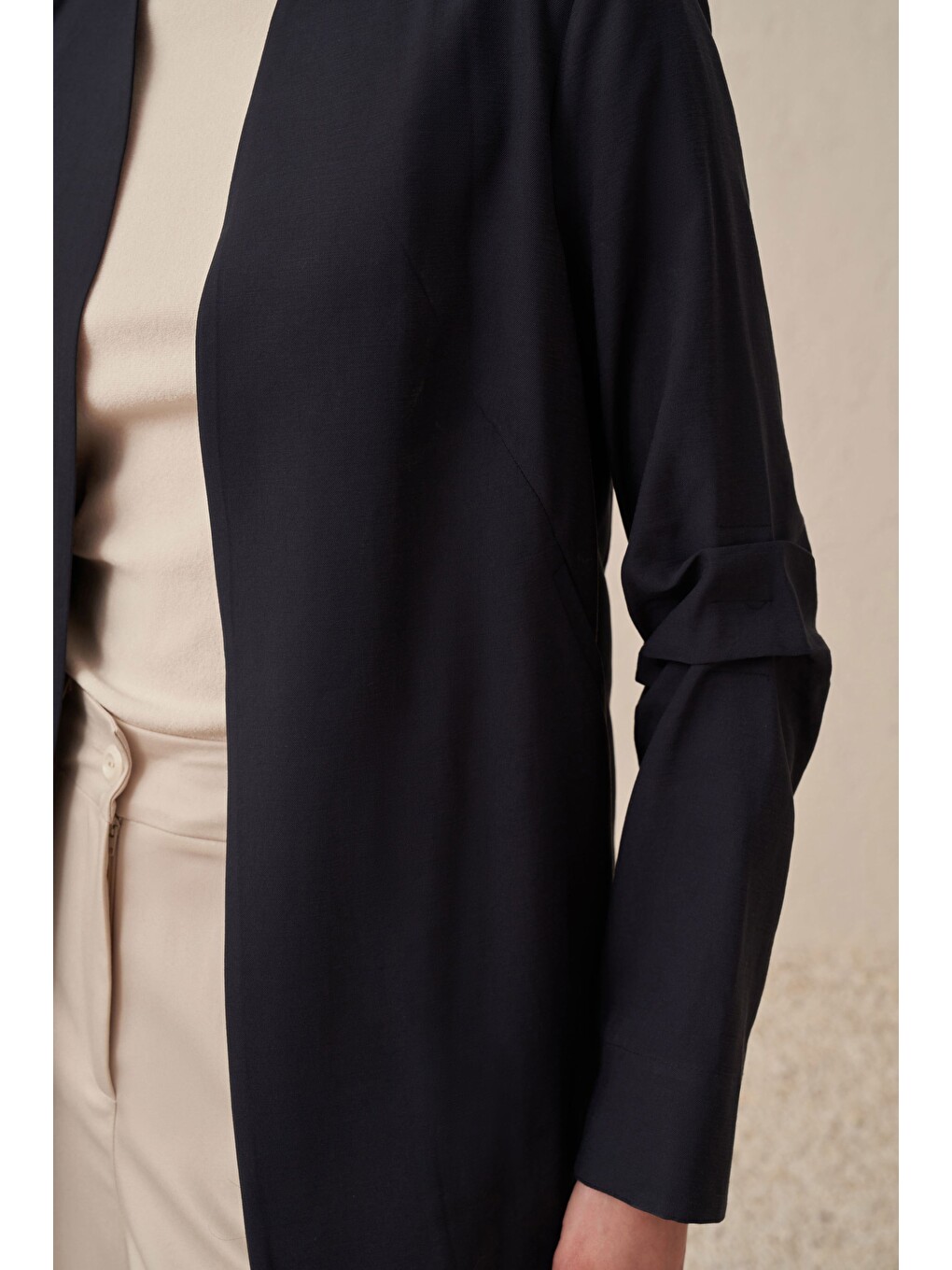 Lacivert-Kol Büzgü Detaylı Blazer Ceket-4