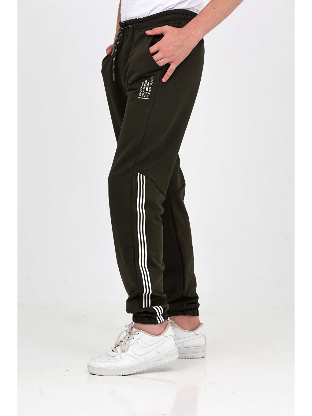 Gri Erkek Çocuk Üç Şeritli Eşofman Alt-3