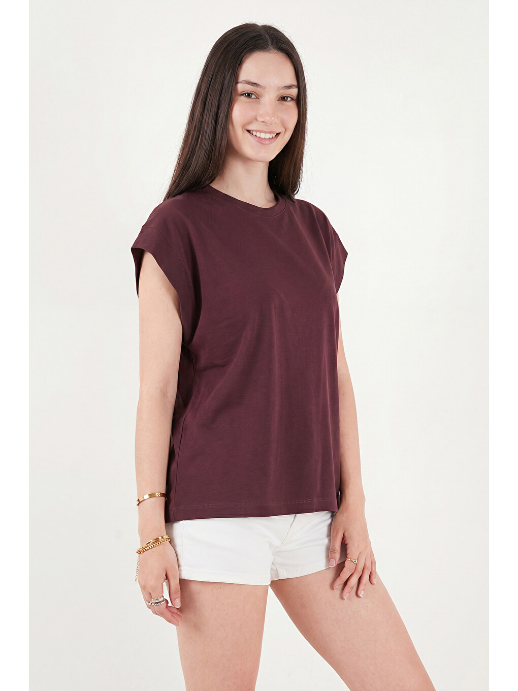 Bordo Pamuklu Rahat Kalıp Bisiklet Yaka Kadın T Shirt 5866955-4