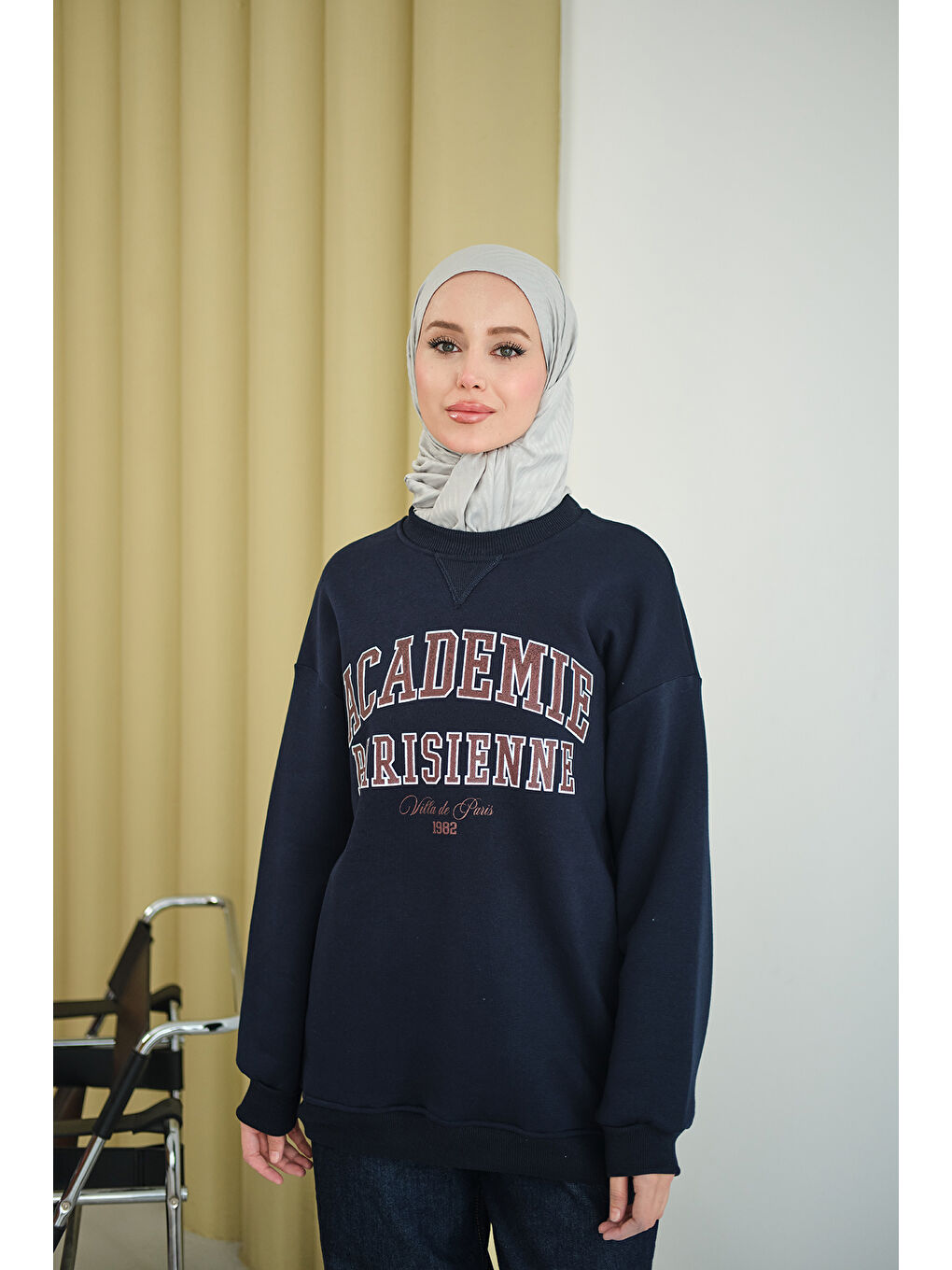 Kadın Yazı Baskılı Nakış İşlemeli Oversize Sweat Lacivert-1