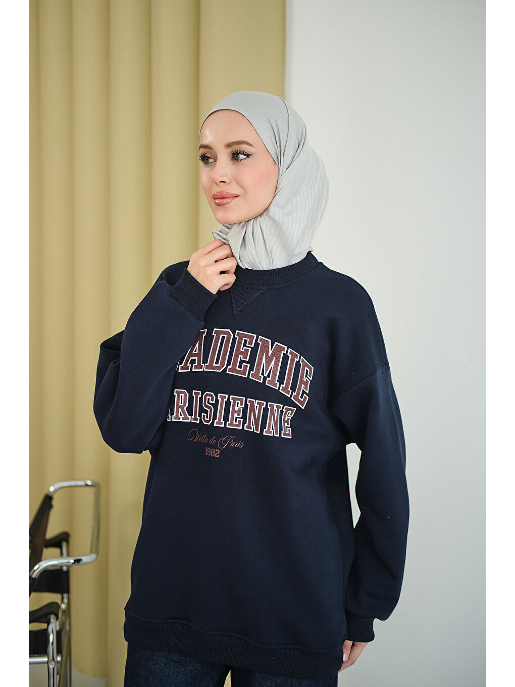Kadın Yazı Baskılı Nakış İşlemeli Oversize Sweat Lacivert-3