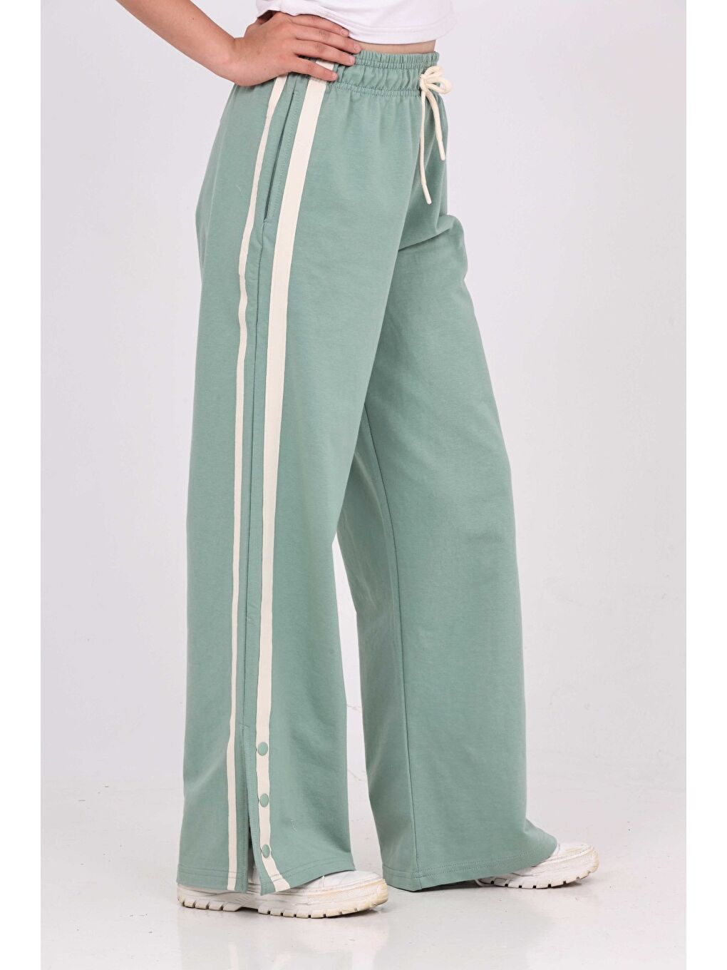 Gri Kız Çocuk Boydan Şeritli Eşofman Alt-2