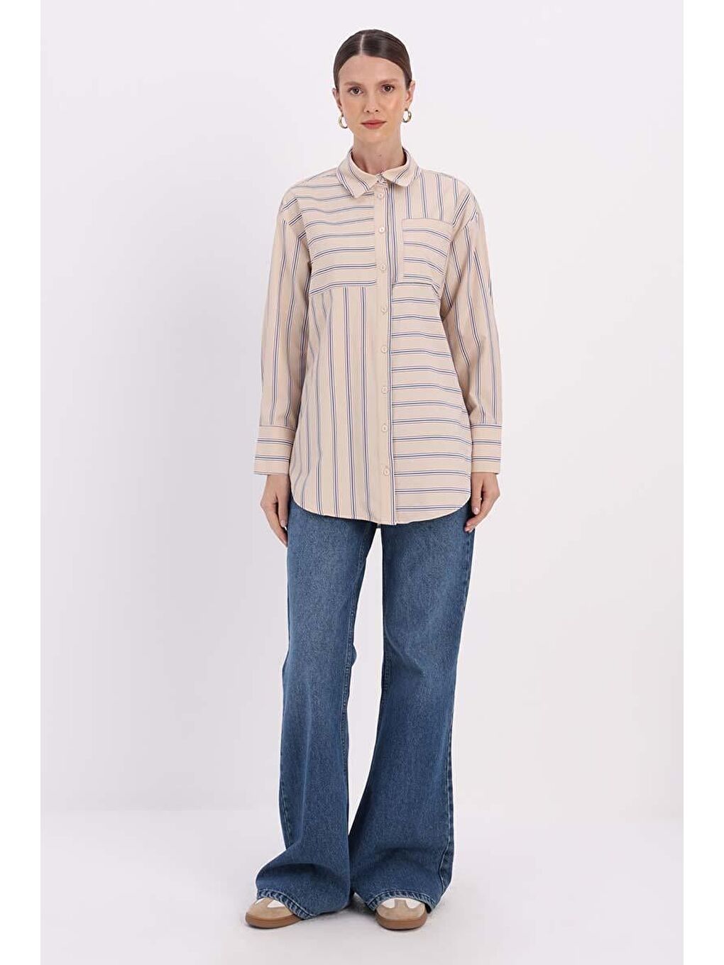 Beyaz Vizon-Lacivert-Çizgileri Karma Garnili Gömlek-1