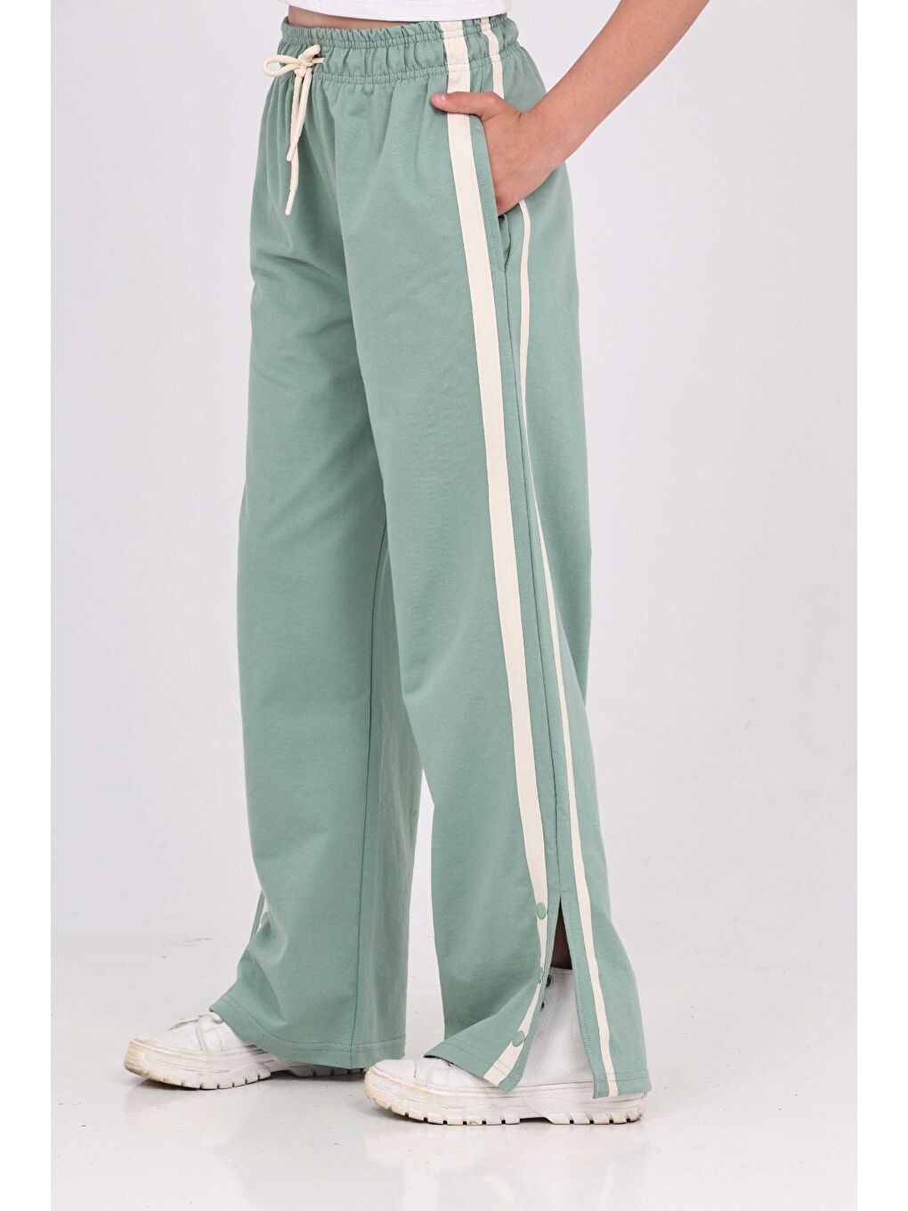 Gri Kız Çocuk Boydan Şeritli Eşofman Alt-3