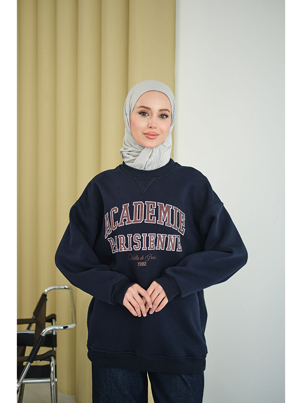 Kadın Yazı Baskılı Nakış İşlemeli Oversize Sweat Lacivert-4