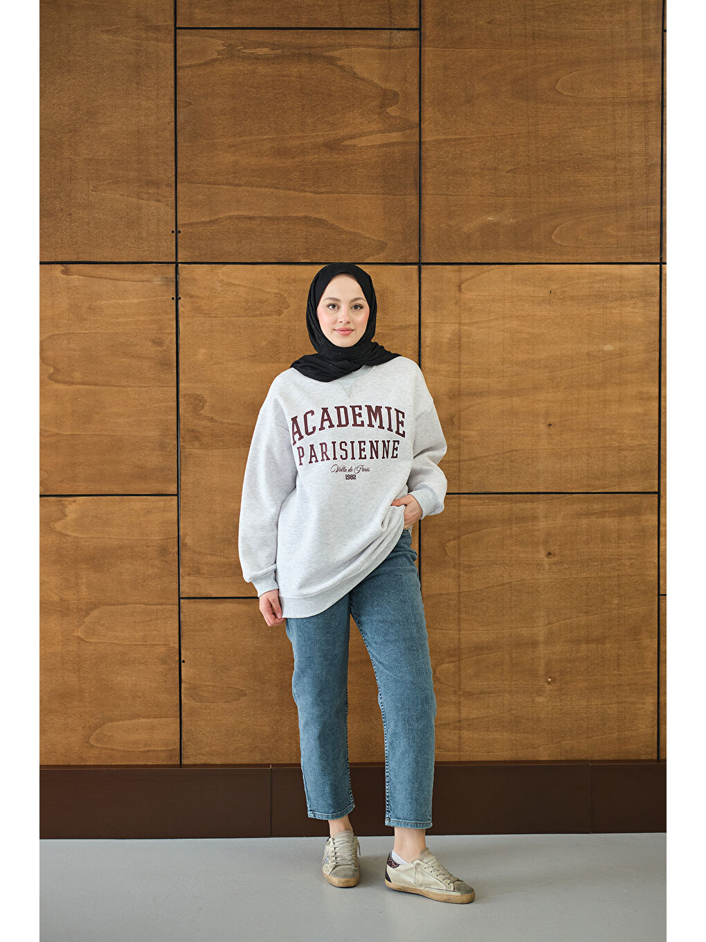 Kadın Yazı Baskılı Nakış İşlemeli Oversize Sweat Gri-3