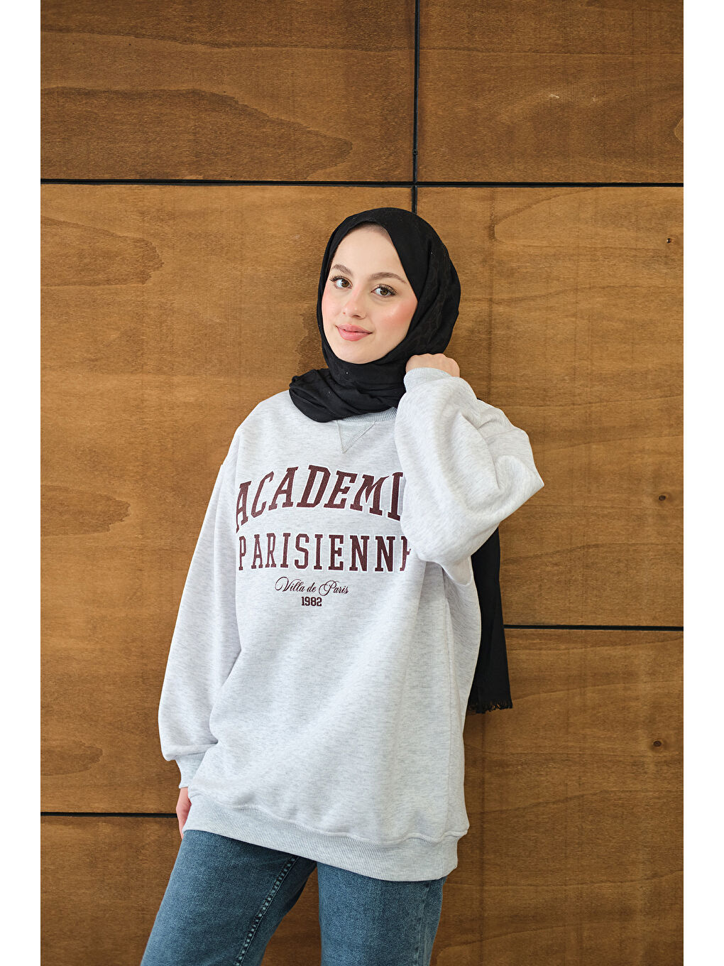 Kadın Yazı Baskılı Nakış İşlemeli Oversize Sweat Gri-4