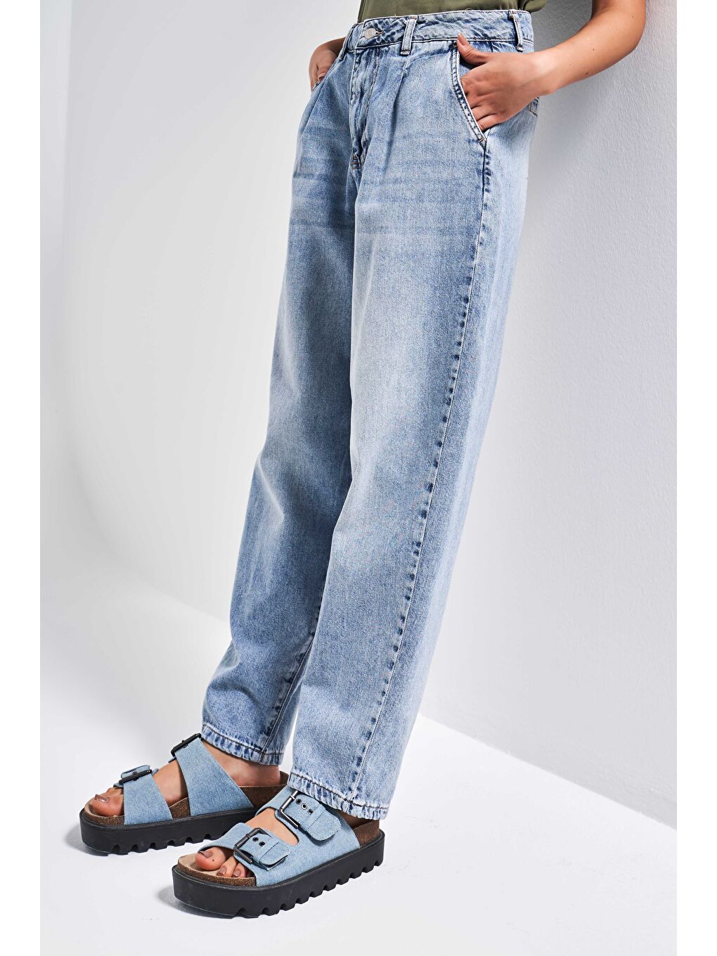 Kadın Mavi Renk 4S5-27 Relax Fit Rahat Kesim %100 Pamuk İç Boy 70 cm Denim Jean-4