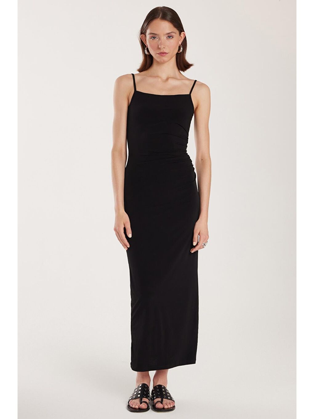 Kadın Slim Fit Dar Kesim Esnek U Yaka Midi Siyah Elbise