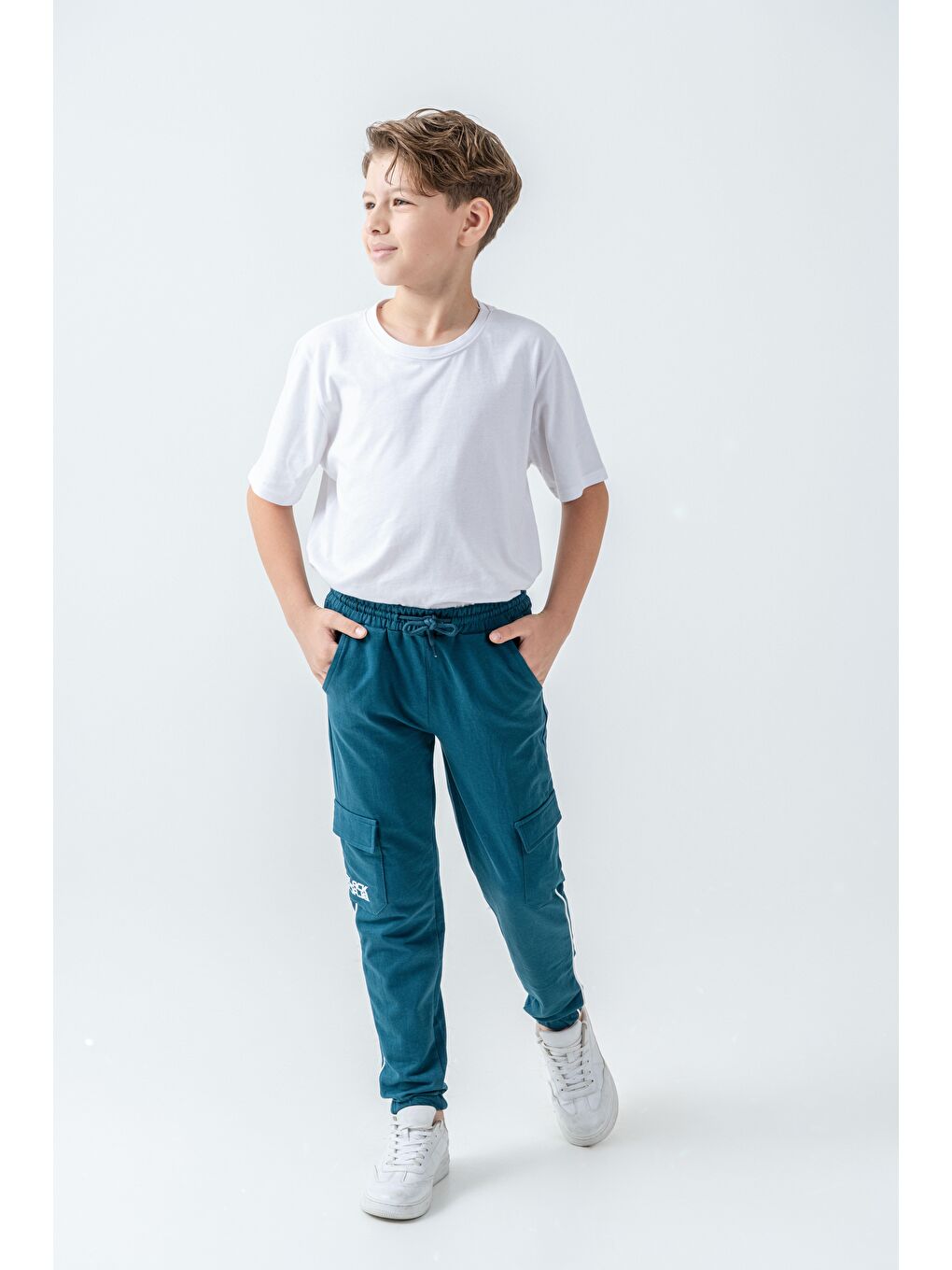 Yeşil Çift Kargo Cepli Sağ Cep Baskılı Çift Bacak Biyeli Erkek Çocuk Eşofman Altı