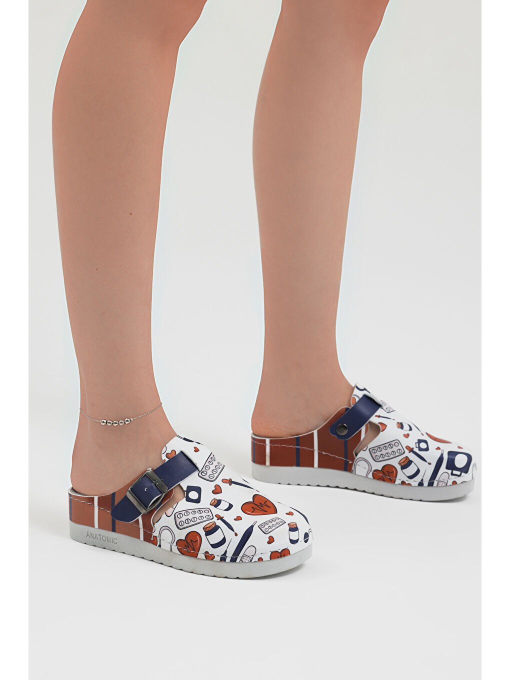 Kadın Beyaz Rahat Kalıp Baskılı Tokalı Terlik-2