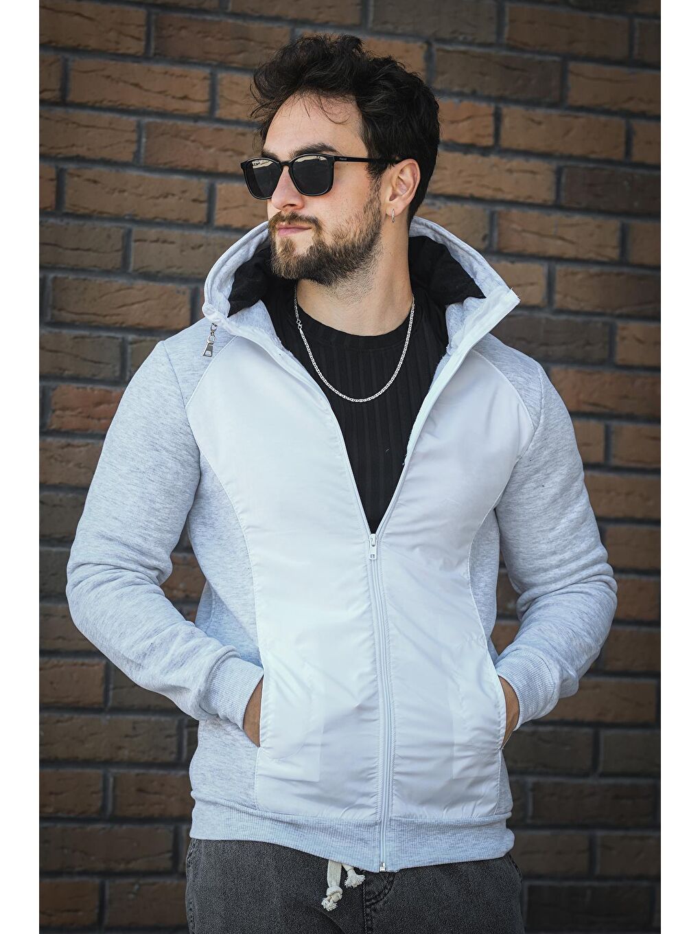 Gri Fokt Üç İp Şardonlu Parça Detaylı Gizli Kapüşonlu Erkek Sweatshirt