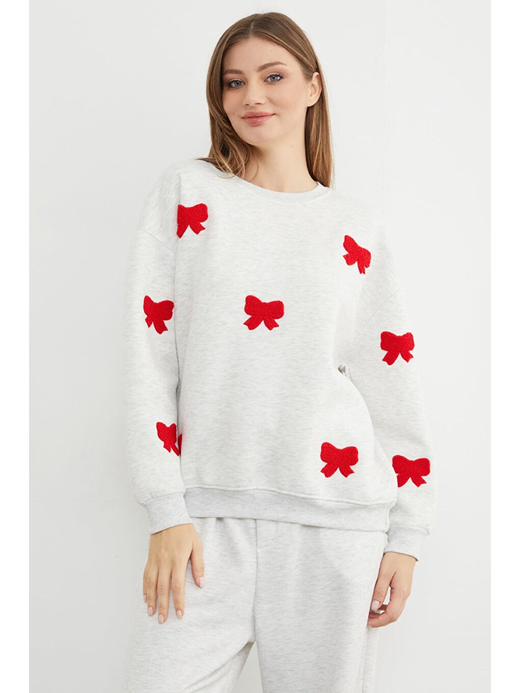 Gri 3 İplik Fiyonk Nakışlı Oversize Sweatshirt