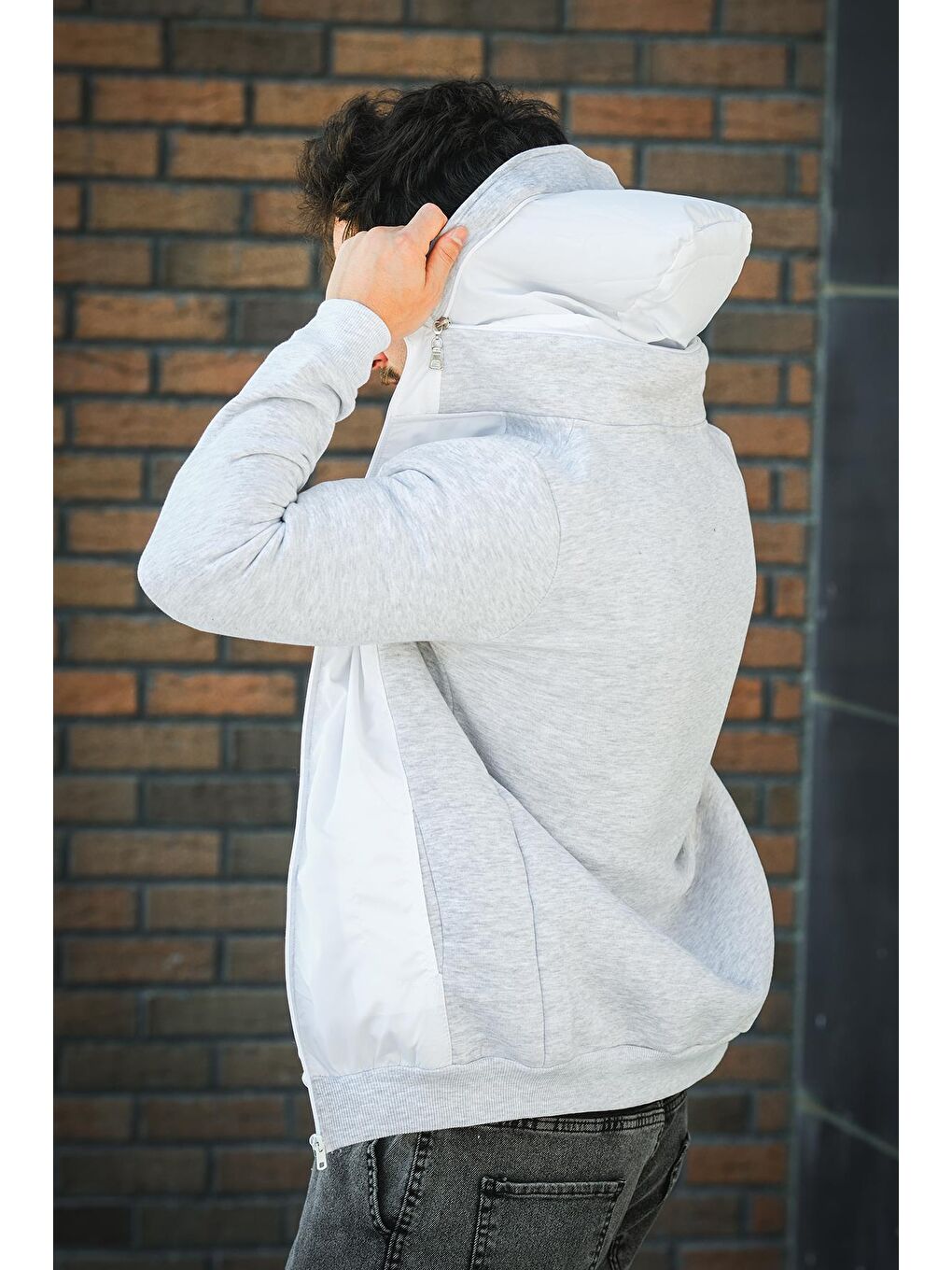 Gri Fokt Üç İp Şardonlu Parça Detaylı Gizli Kapüşonlu Erkek Sweatshirt-3