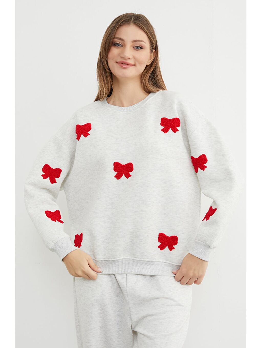 Gri 3 İplik Fiyonk Nakışlı Oversize Sweatshirt-1