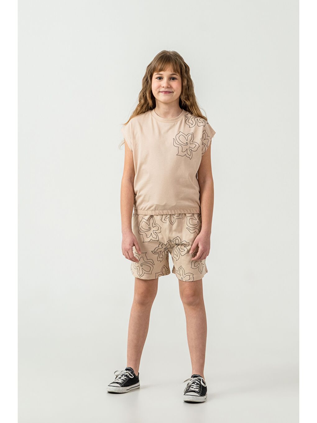 Bej Üst Sol Omuz Baskılı Alt Tüm Alan Baskılı Kız Çocuk Şort - Tişört Takımı-1