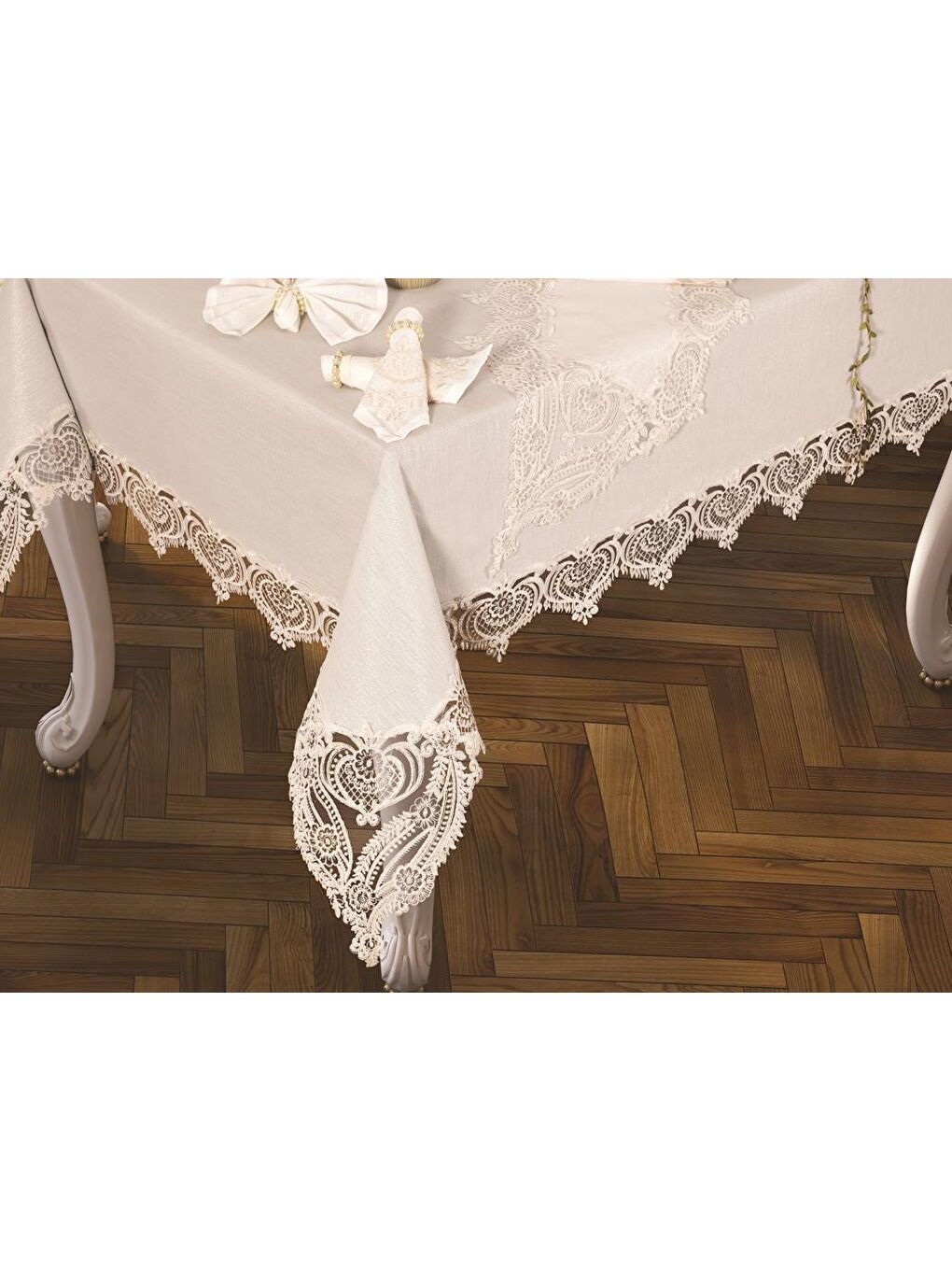 Ekru Rose Heart Masa Örtüsü 26 Parça Krem-1