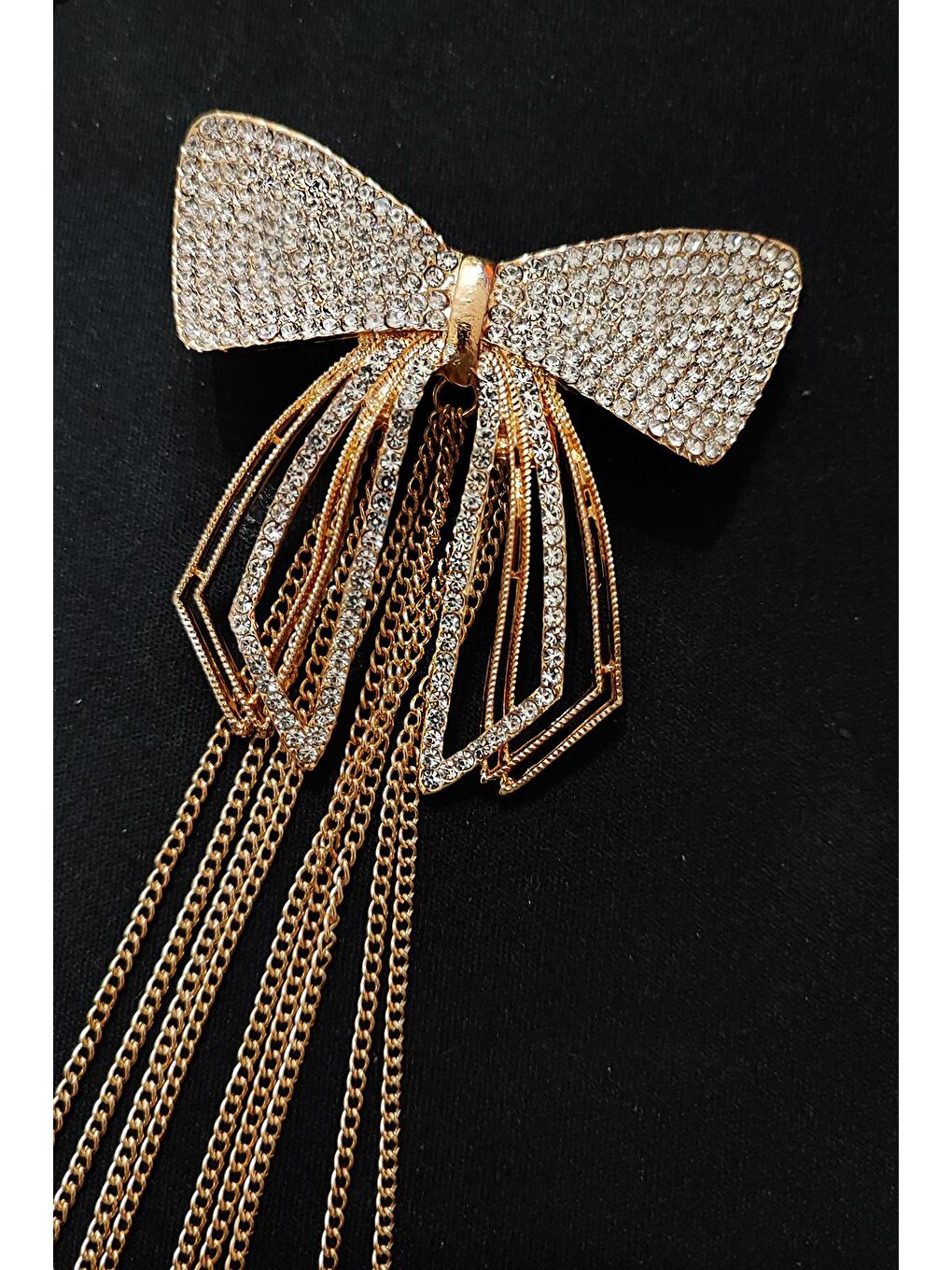 Sarı Fiyonk Figürlü Zarif Parlak Taşlı Zincir Sallantılı Otomatik Saç Tokası-1