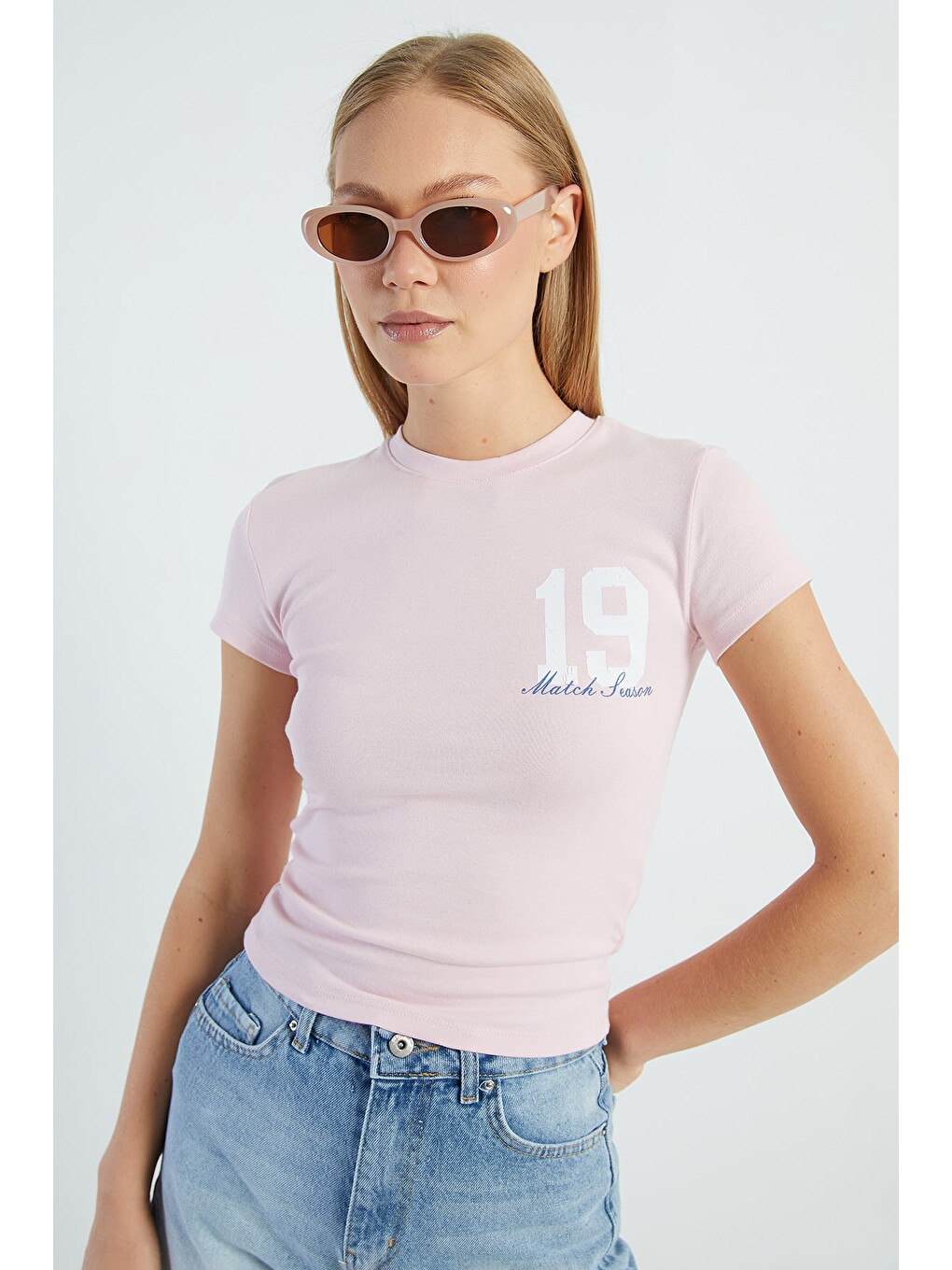 Pembe 19 Baskılı Slim Fit Tişört