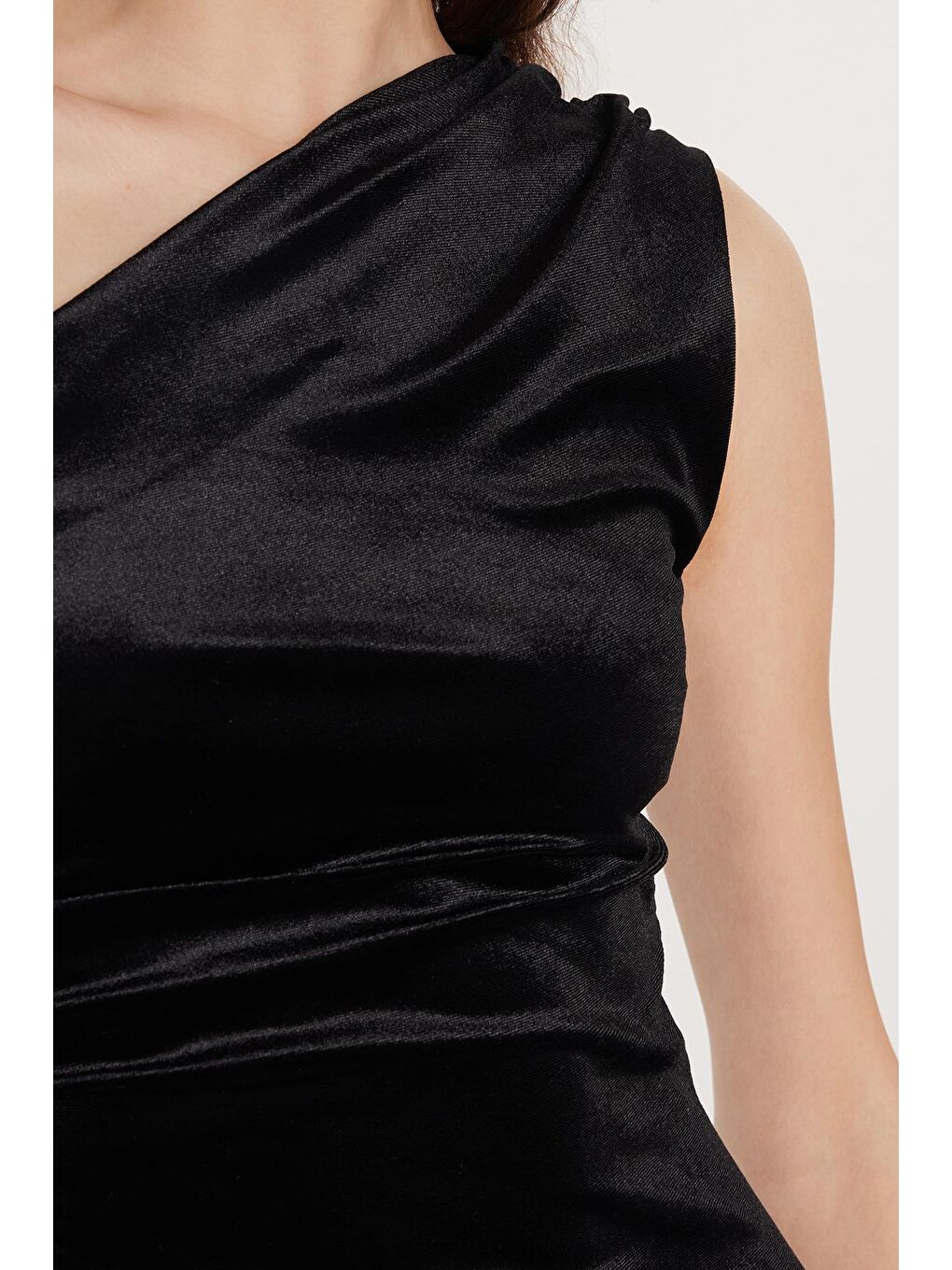Slim Fit Dar Kesim Tek Omuz Detaylı Midi Boy Siyah Elbise-2