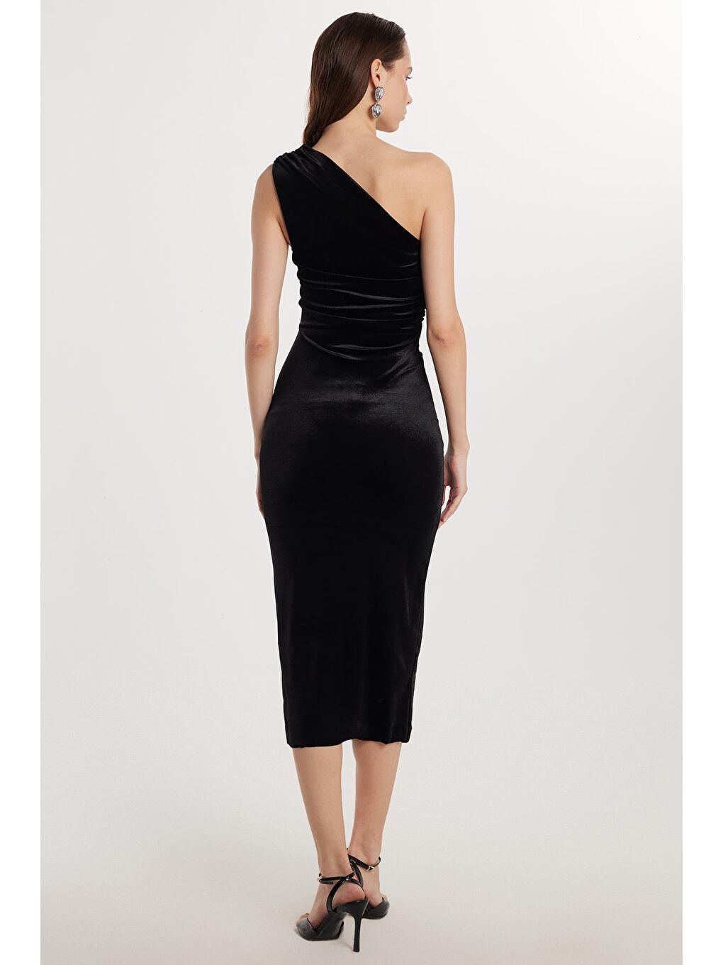Slim Fit Dar Kesim Tek Omuz Detaylı Midi Boy Siyah Elbise-4