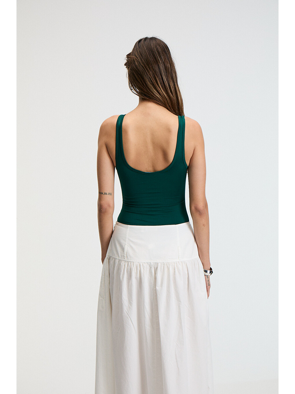 Suevas Kadın Sıfır Kol Çıt Çıtlı Oyuk Yaka Slim Fit Yeşil Atlet-4