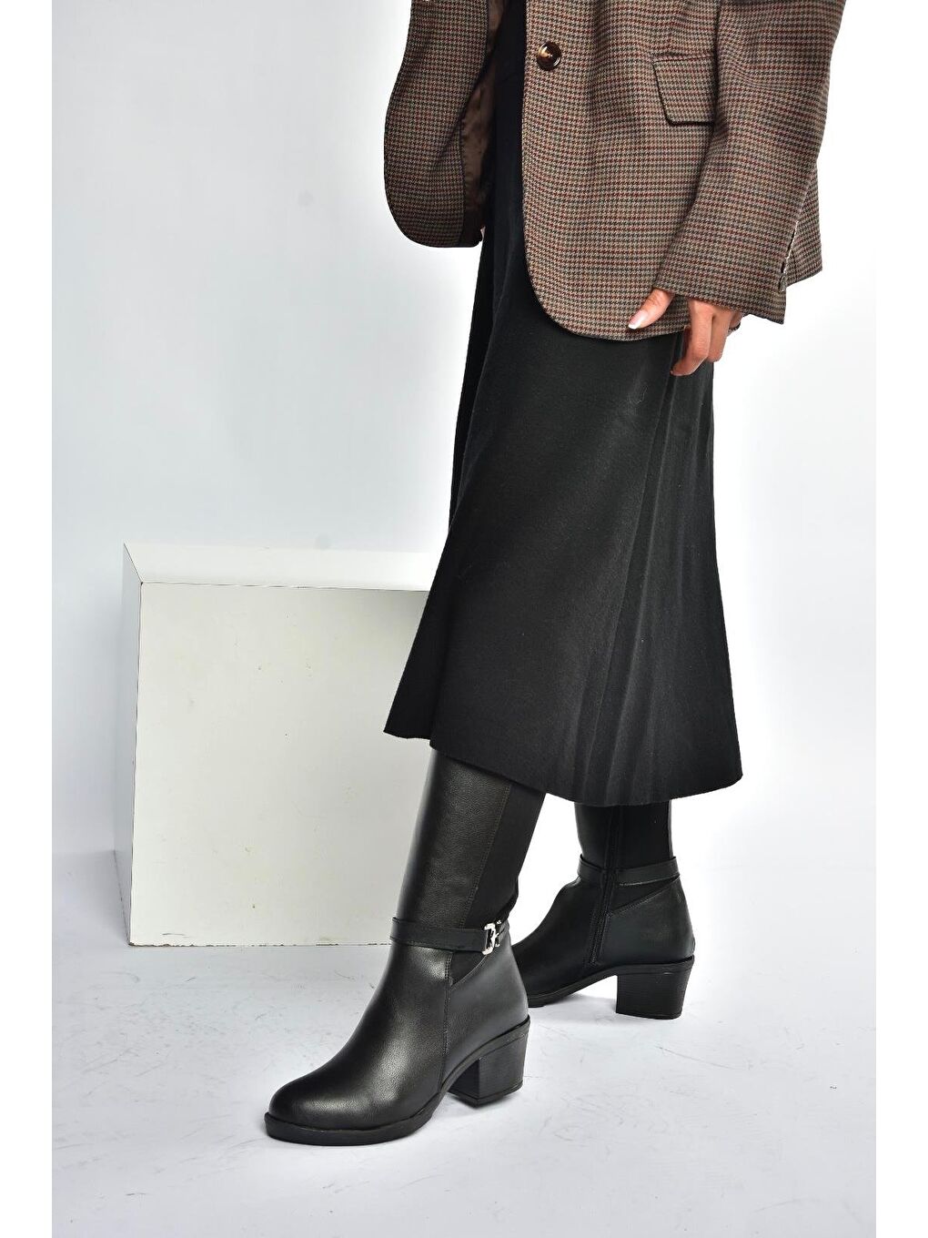 Siyah Kadın Çizme V965030509-2