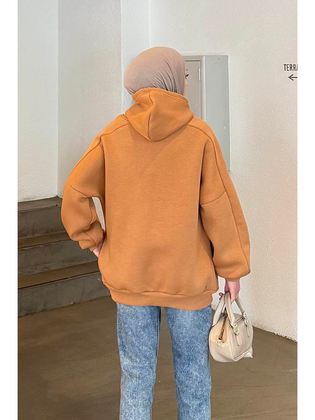 Kahverengi Kapüşonlu Oversize Yan Cepli Sweat Camel-3