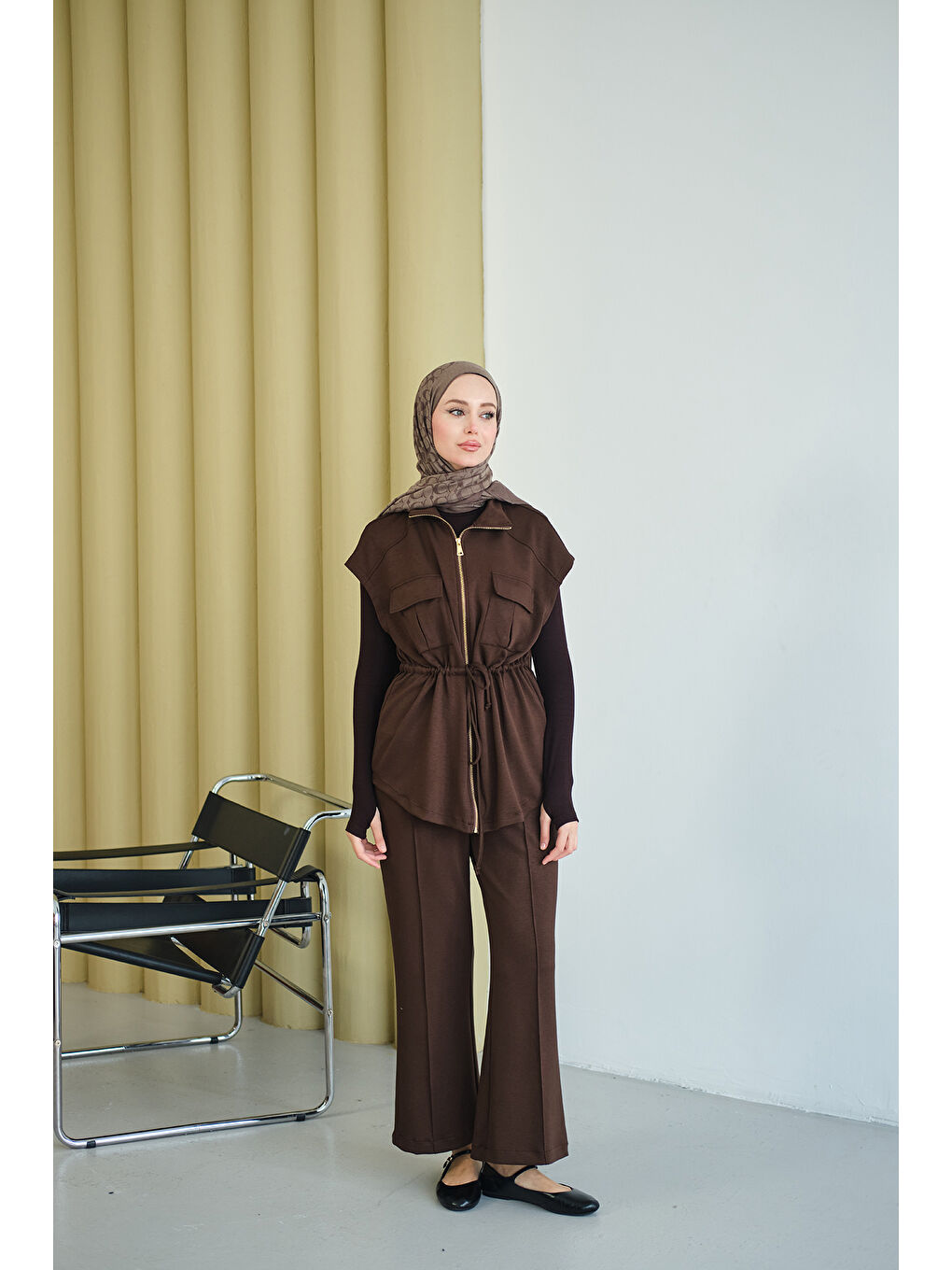 Kadın Beli Ayarlanabilir Gold Fermuar Detay Yelekli Takım Kahverengi-1