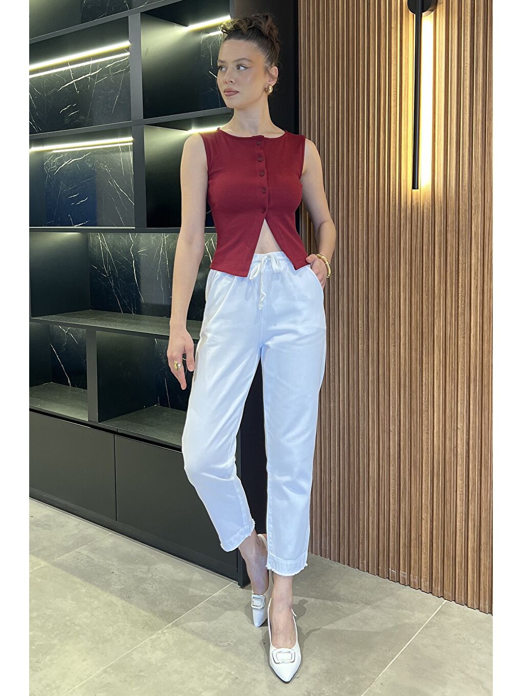 Beyaz Kadın Yüksek Bel Paça Püskül Detaylı Gabardin Pantolon
