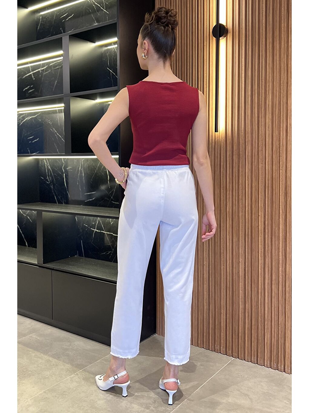 Beyaz Kadın Yüksek Bel Paça Püskül Detaylı Gabardin Pantolon-2