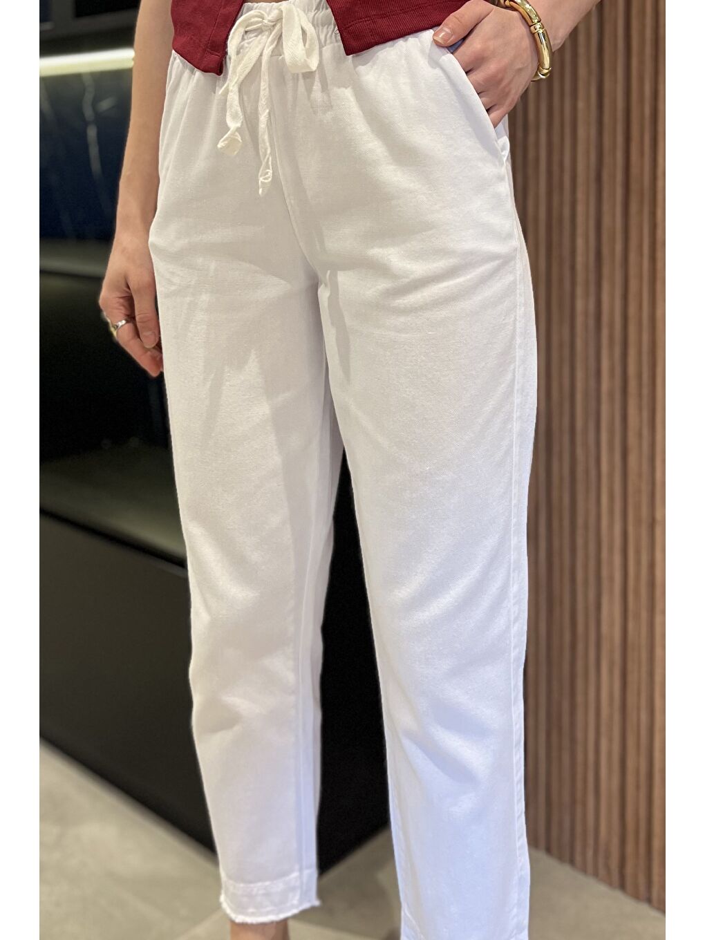 Beyaz Kadın Yüksek Bel Paça Püskül Detaylı Gabardin Pantolon-3