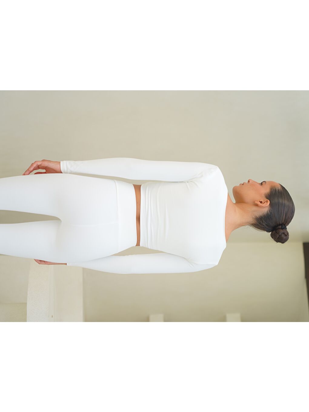 Gaia Uzun Kollu Çapraz Detay Beyaz Crop-2