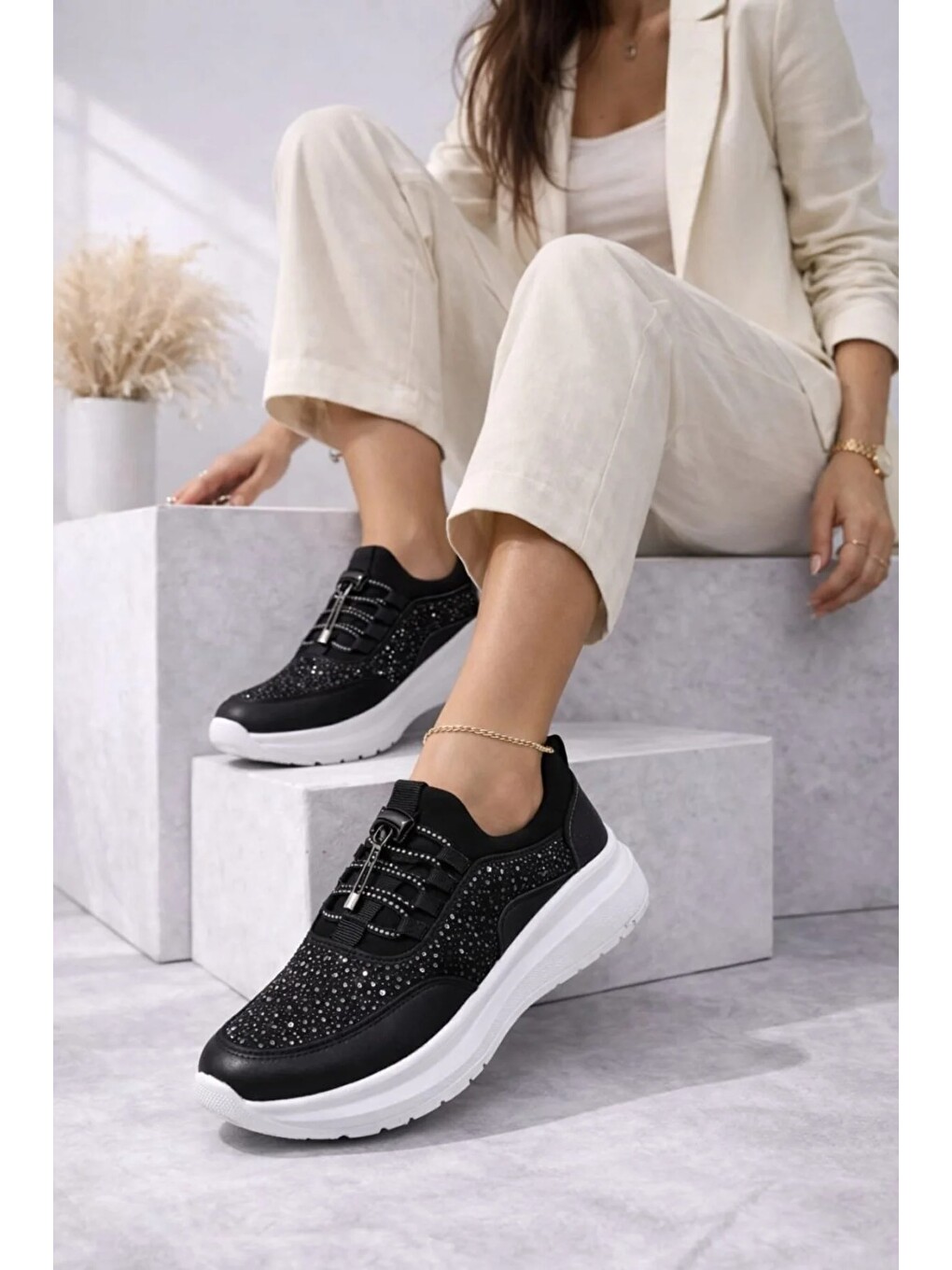 Siyah Kadın Taş İşlemeli Akıllı Bağcıklı Sneaker Kalın Taban Spor Ayakkabı-6