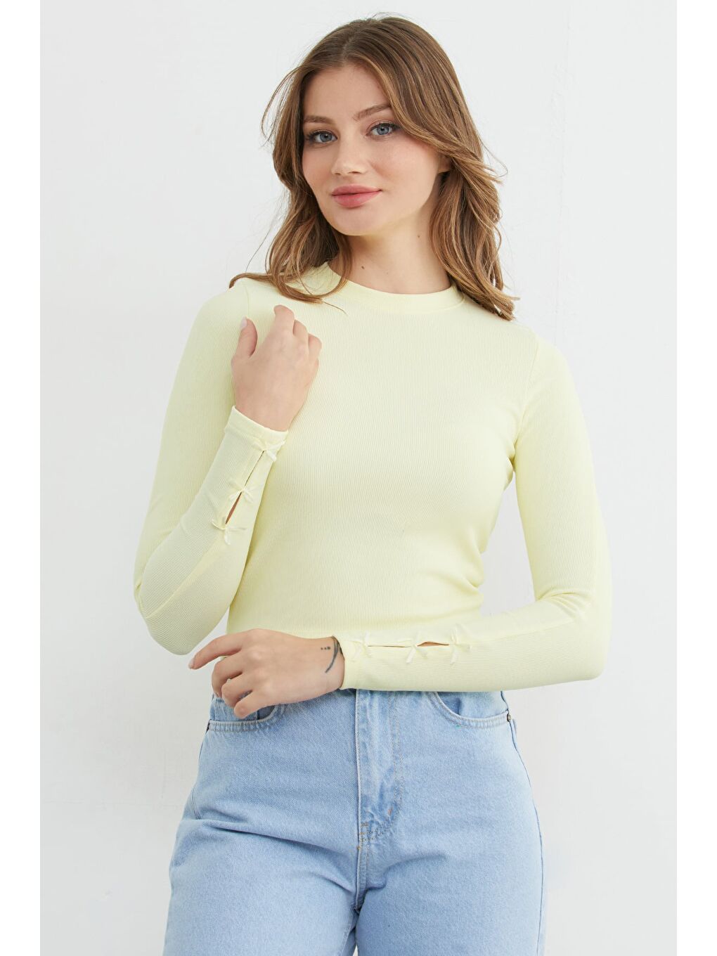 Sarı Fitilli Kolları Fiyonk Detaylı Bluz-3