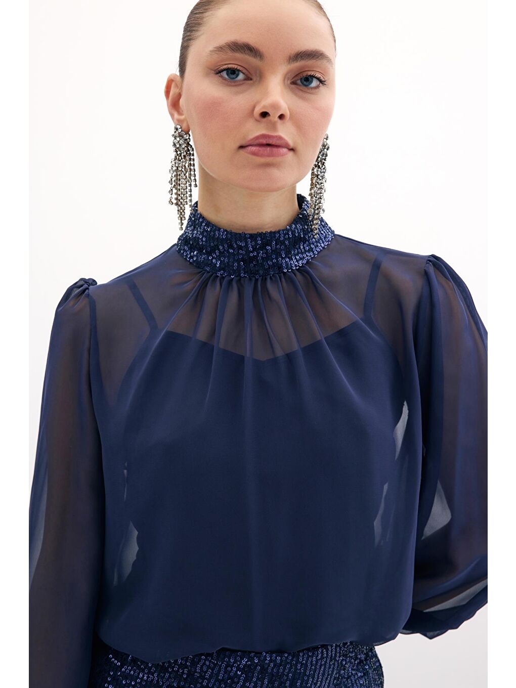 Payet Detaylı Bluz - Lacivert-4