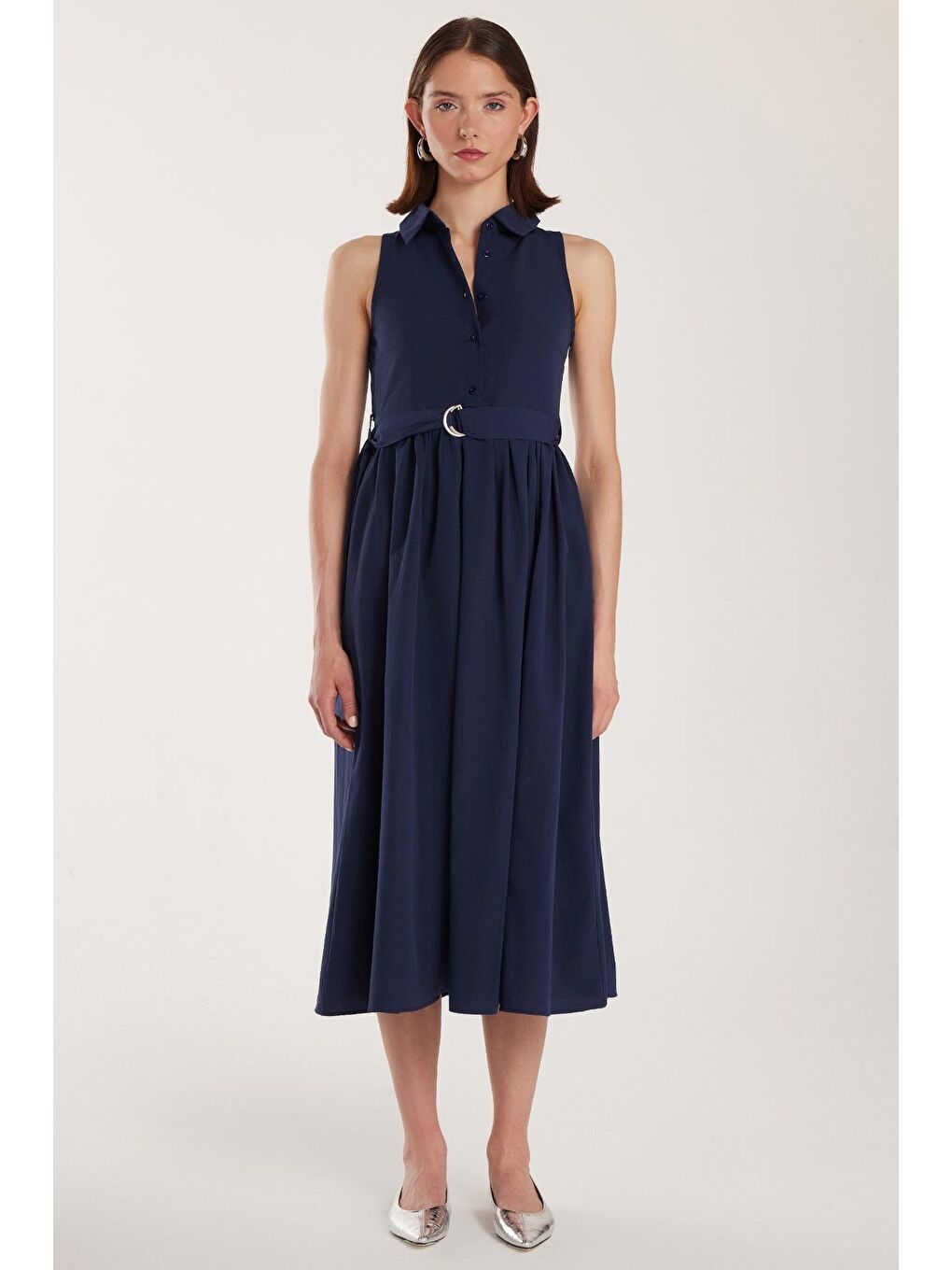 Kadın Standart Fit Düğmeli Beli Bağlamalı Gömlek Yaka Lacivert Elbise