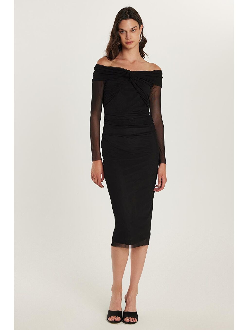 Kadın Slim Fit Dar Kesim Uzun Kollu Straplez Tül Detaylı Siyah Elbise