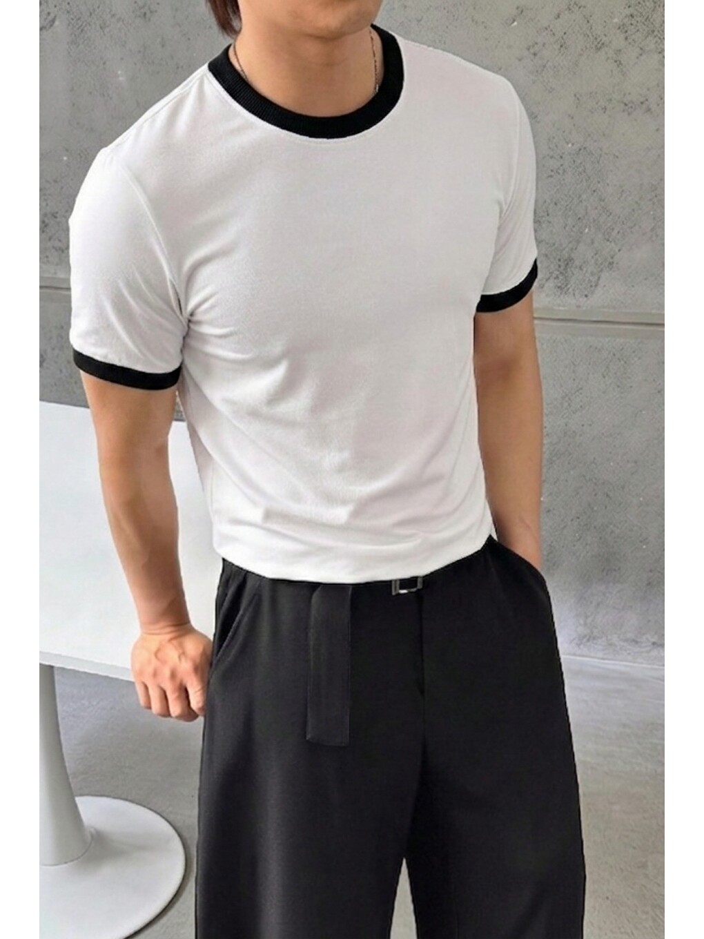Beyaz Erkek Regular Fit Bisiklet Yaka Kontrast Biyeli %100 Pamuk Süprem Tişört