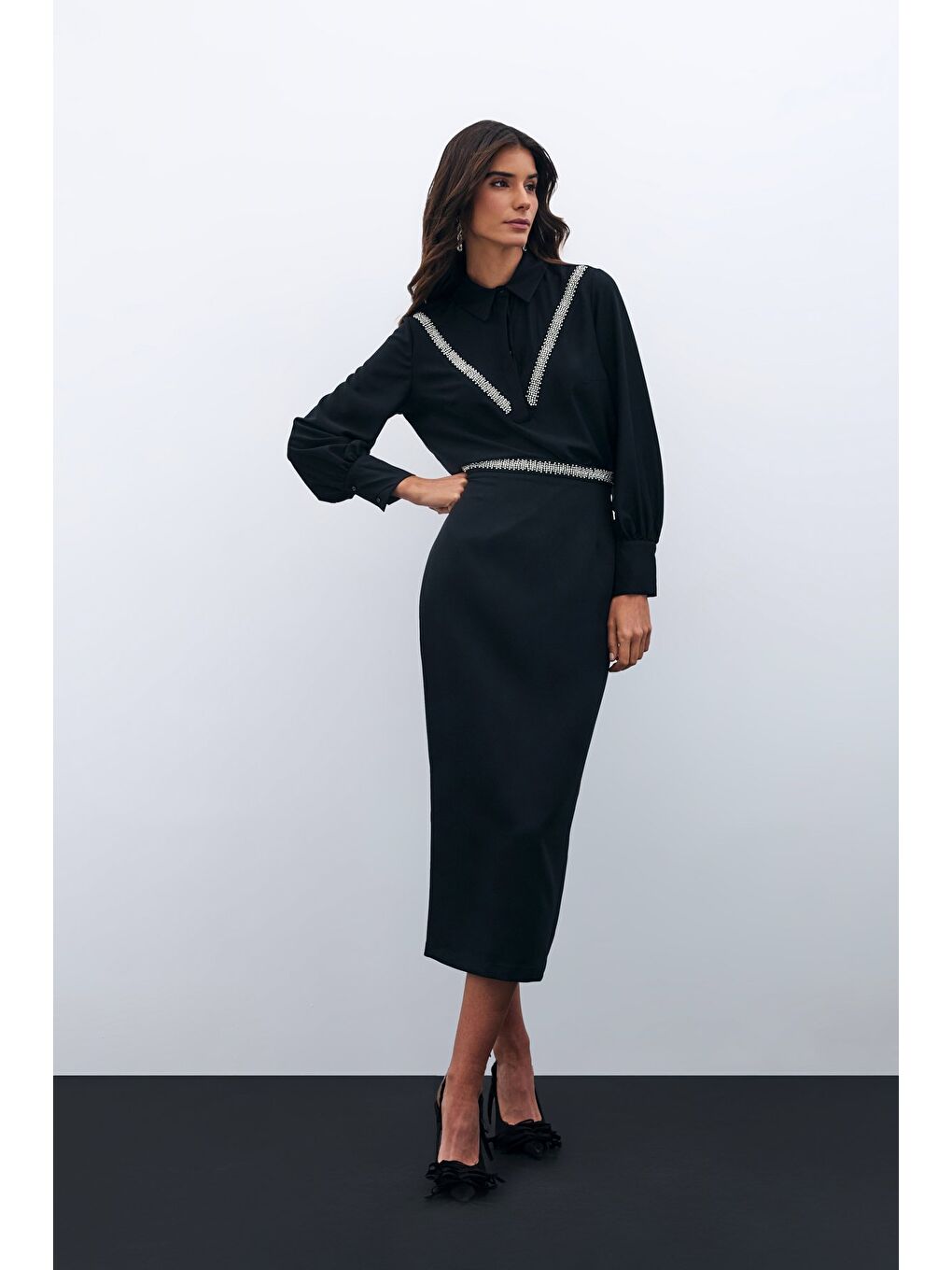 Şerit Aksesuarlı Bluz - Siyah-4