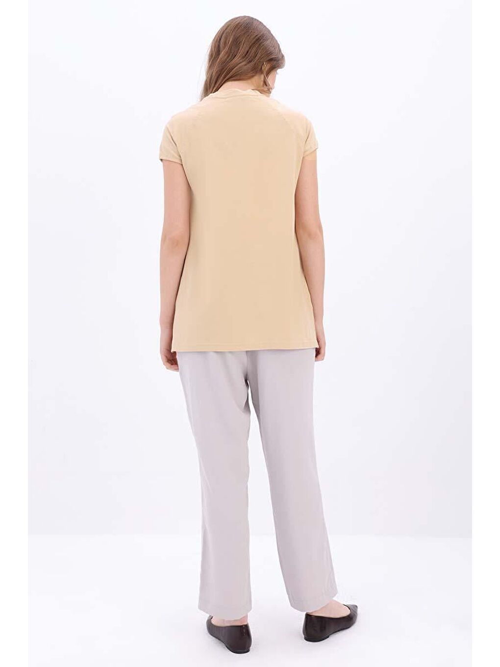 Bej-Pamuklu Püskül Detaylı Kısa Kollu T-Shirt-2